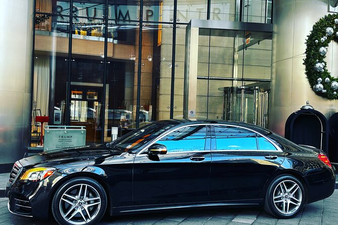 Royal Limo Services - Chicago Executive Limo Service - Why the Private Group Size Matters