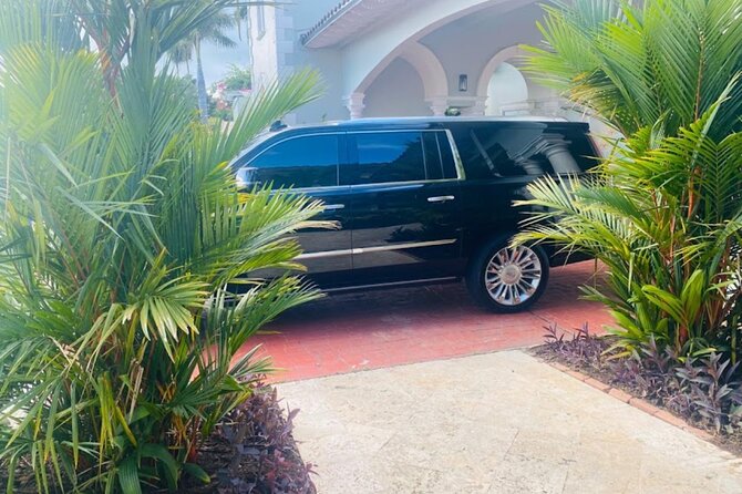 Royal Limousine Service - Scenic places, beaches, and local food