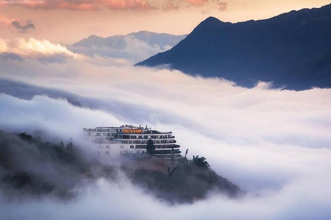 Sapa Trek 2days/1night -HOTEL 5 STAR-From Hanoi by Limousine Van - Lao Chai, lunch, and the Black Hmong way of life