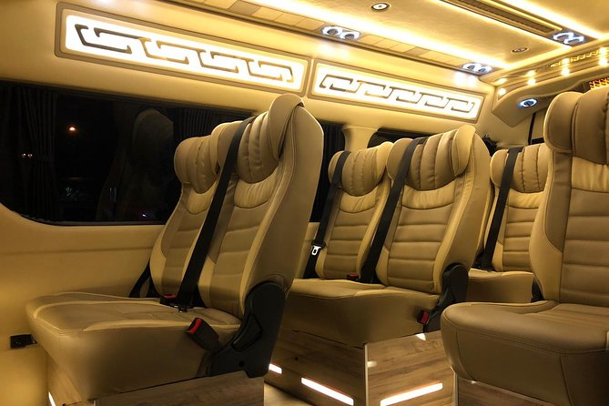 Singapore Arrival Ground Transfer in Limo-Bus - What the service does especially well