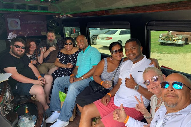 Texas Hill Country Group Wine Tour by Limousine - Meeting the limousine in downtown Austin