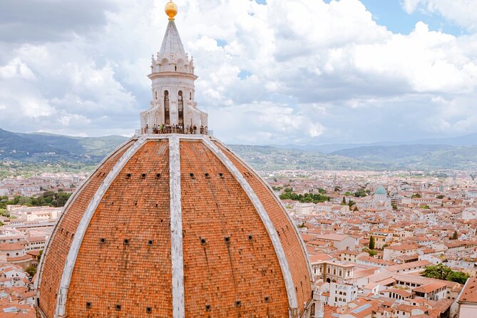 The Art of Surprising You: Pisa/Florence Luxury Limo Private Tour - Santa Croce, leather work, and a useful pause