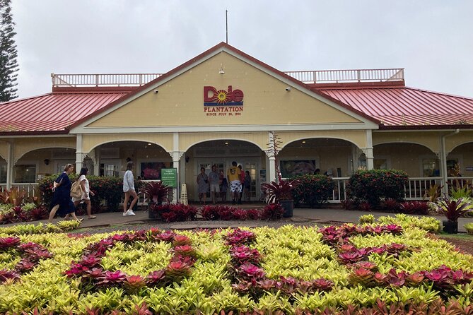 "The Dole Plantation" & "North Shore" Private Limousine VIP Tour! - A short stop at the North Shore Macadamia Nut Company