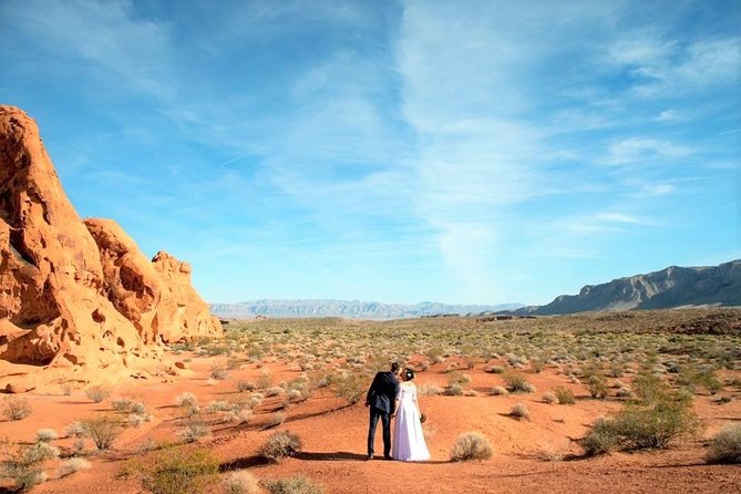 Valley of Fire Wedding by Private Limousine - Timing matters more than you might expect