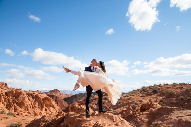 Valley of Fire Wedding by Private Limousine - What happens at the chapel