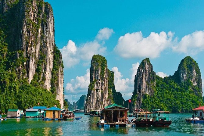VIP Ha Long Bay 6 hour FUJI cruise with latest luxury cruise ship + limousine + highway + dinner for Japanese only - What the $79.81 price really covers