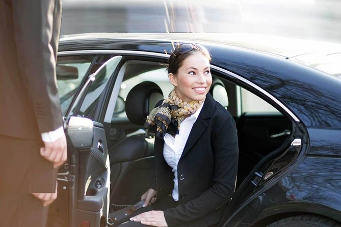 VIP Limo Transfers From & To Santorini Airport - Hotel pickup for the return to JTR
